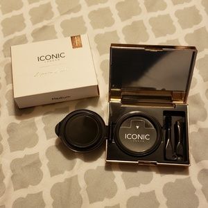 Iconic eyebrow cushion- medium color